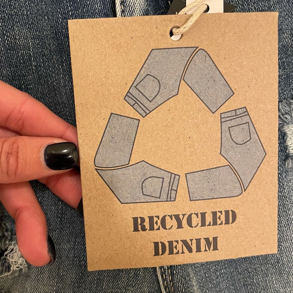Design Lab Jeans - Picture 6 of 7